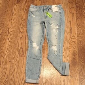 NWT SO Low Rise Jegging +Super Stretch 9/29 Ripped Denim Jeans Faded Blue